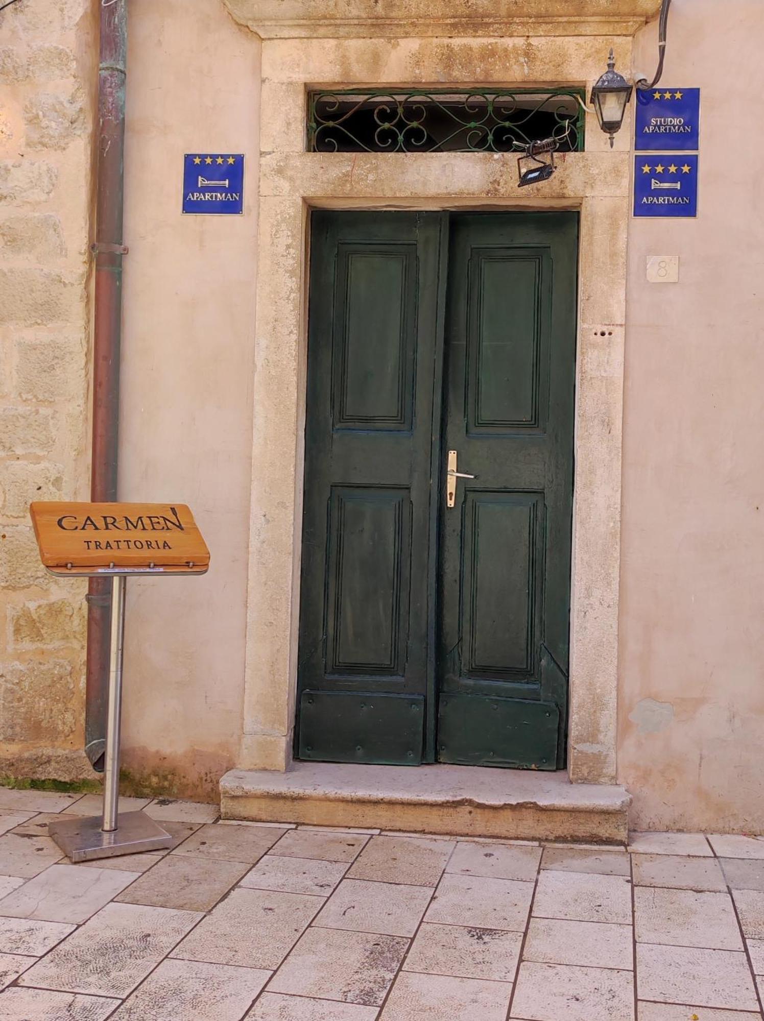 Brand New With Old Port View- Mala Vrata Apartment Dubrovnik