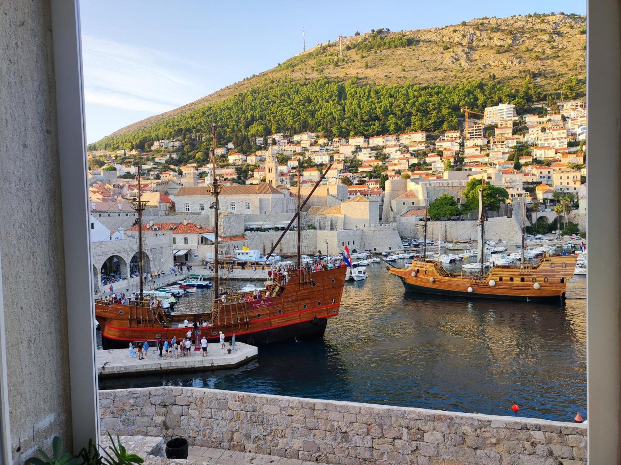 Brand New With Old Port View- Mala Vrata Apartma